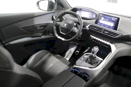PEUGEOT 3008 II 1.5 BLUEHDI 130 CV GT LINE BV6 ******** 1 ERE MAIN AVEC SEULEMENT 12007 KMS !!! ************